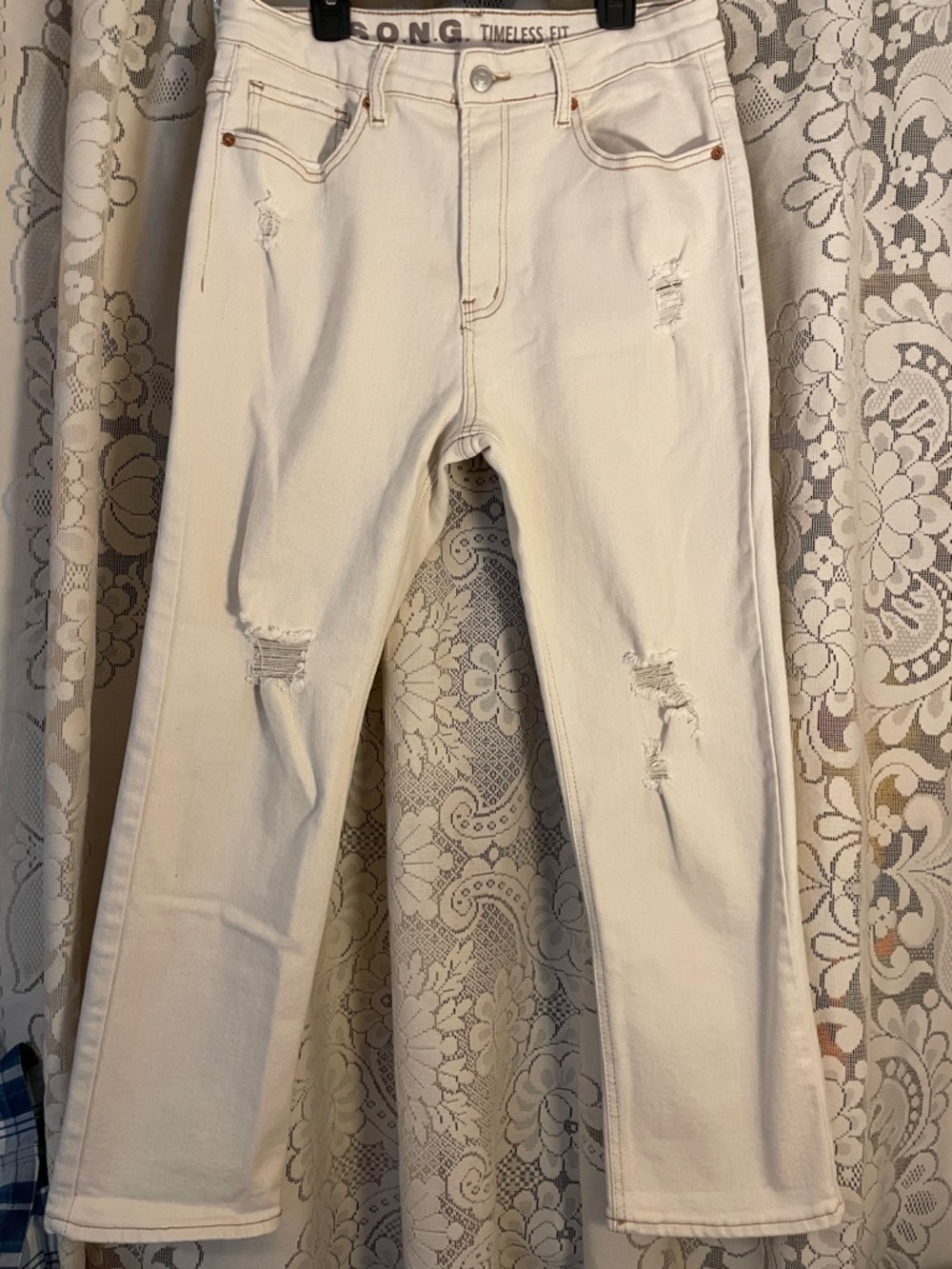 S.O.N.G. Timeless Fit Women's Cream Straight Leg Distressed Jeans